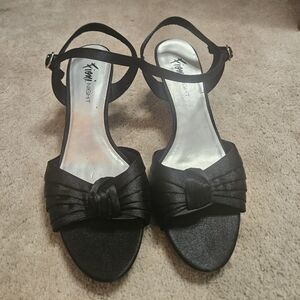 FIONI night open toe black strappy heels